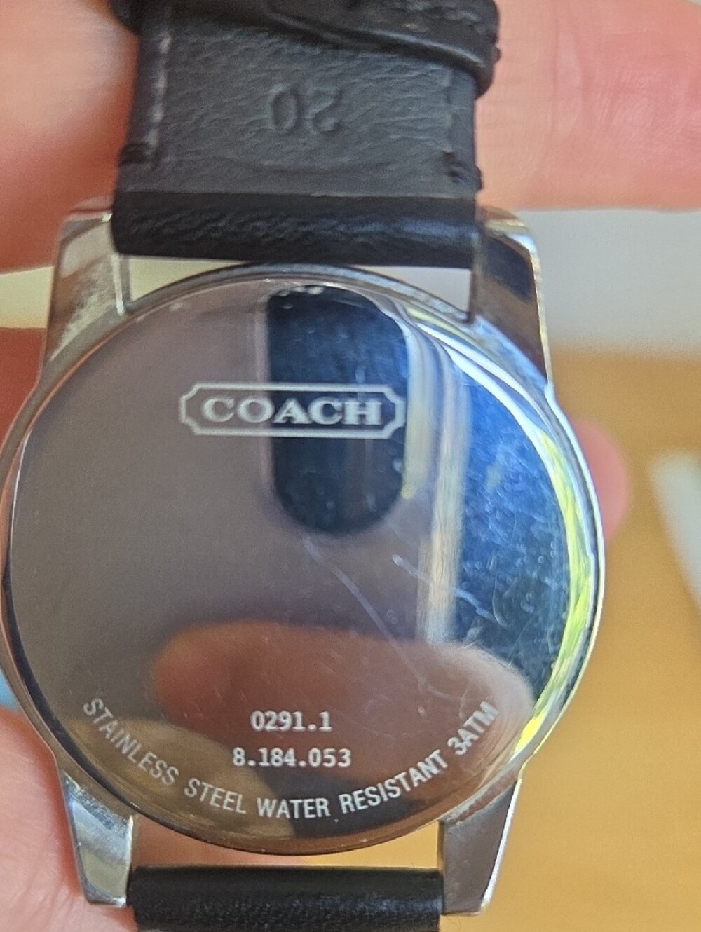 COACH Classic Women's Black Leather Strap Watch – White Signature Dial - Picture 4 of 11